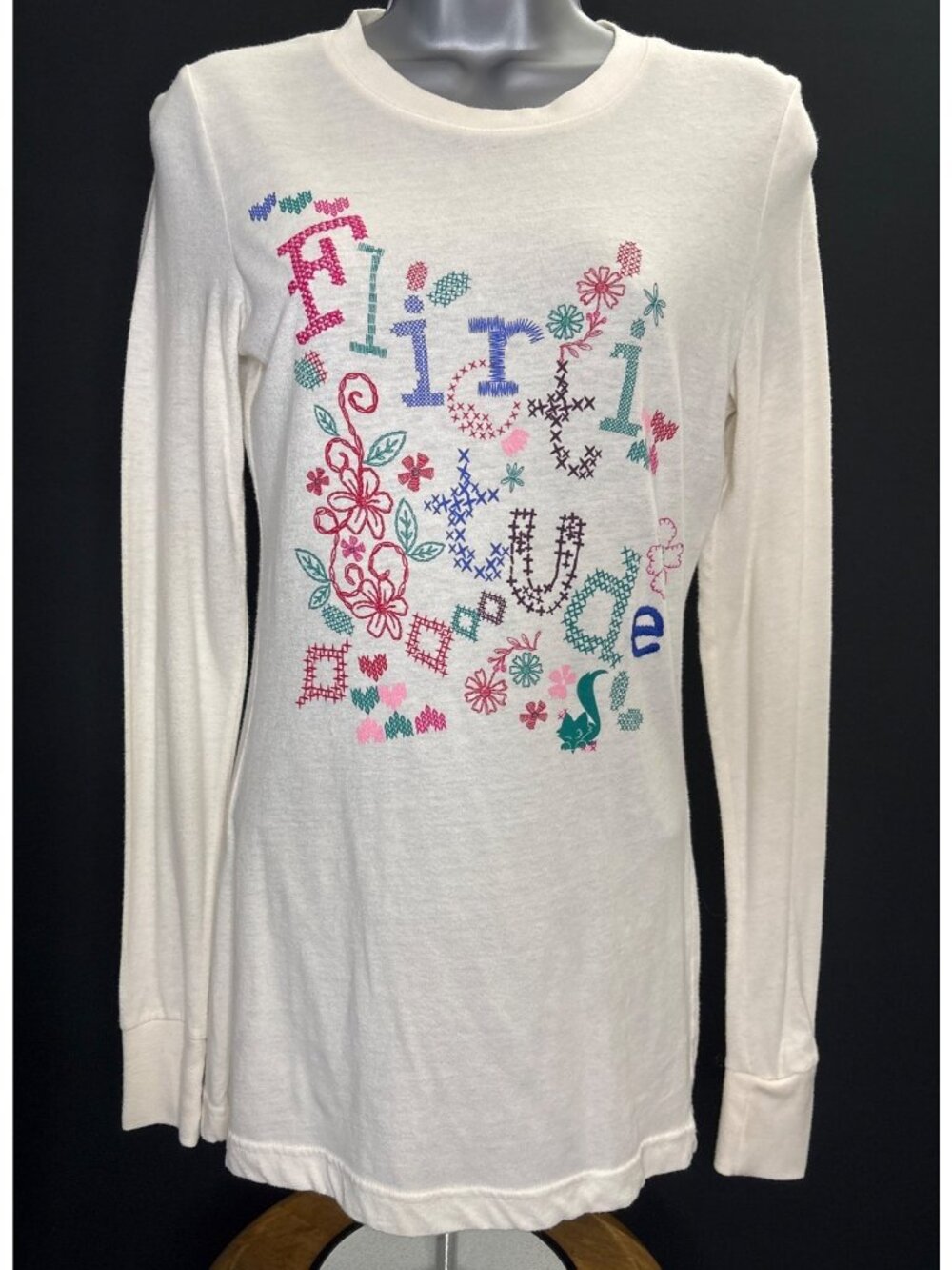 Flirtitude Women's Long Sleeve T-Shirt Heart Flowers Floral Embroidery Size M - Picture 2 of 8